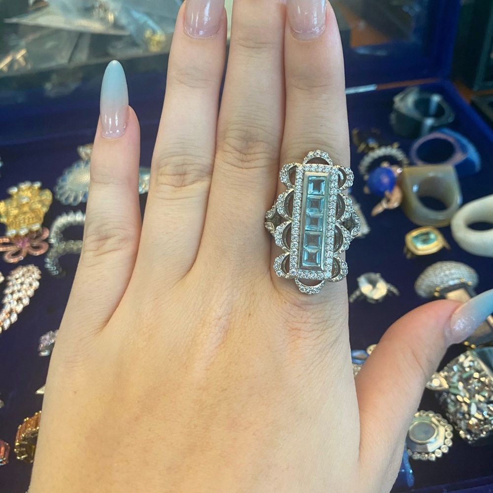 Silver blue Hepera ring